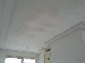 plafond nog in droogproces